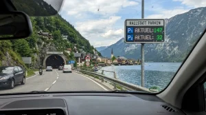 Elektronický informační systém obsazenosti parkovišť v Hallstattu